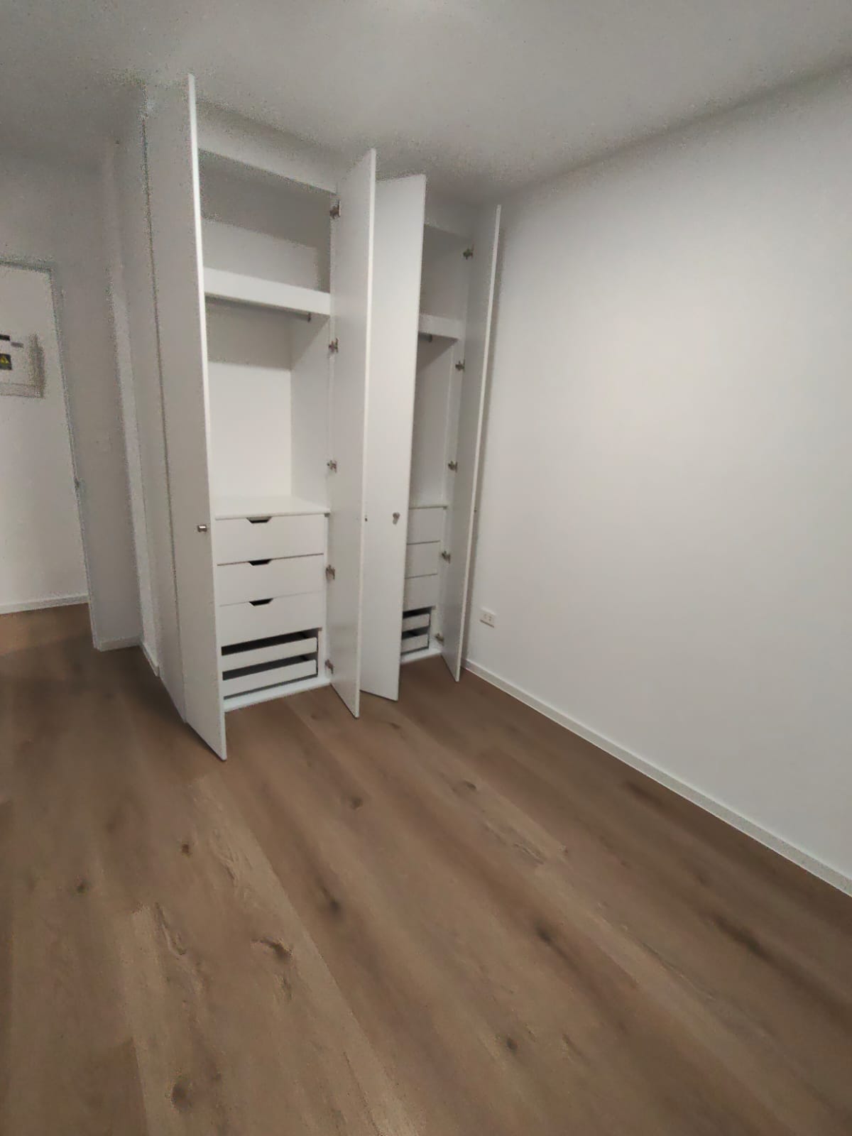 BARRANCO:Alquilo idepartamento de ESTRENO de 42 m2 con 1 dormitorio frente a PARQUE