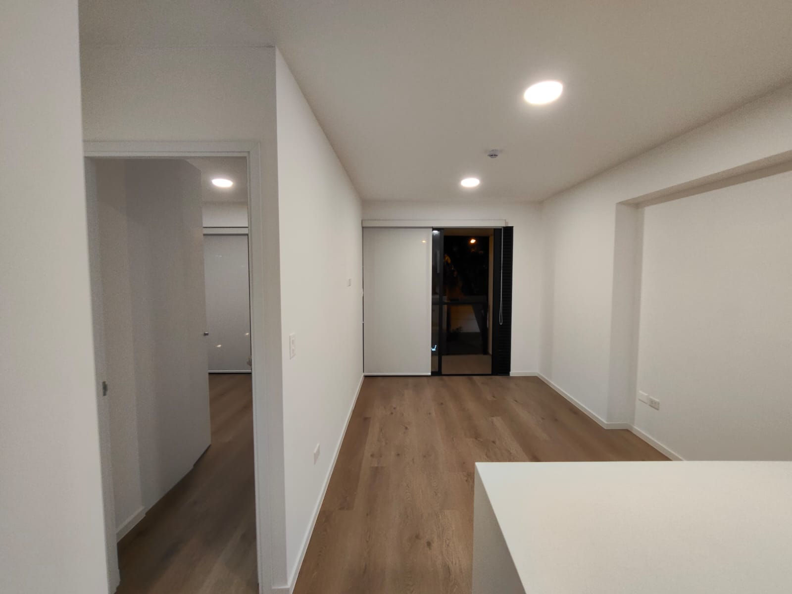 BARRANCO:Alquilo idepartamento de ESTRENO de 42 m2 con 1 dormitorio frente a PARQUE