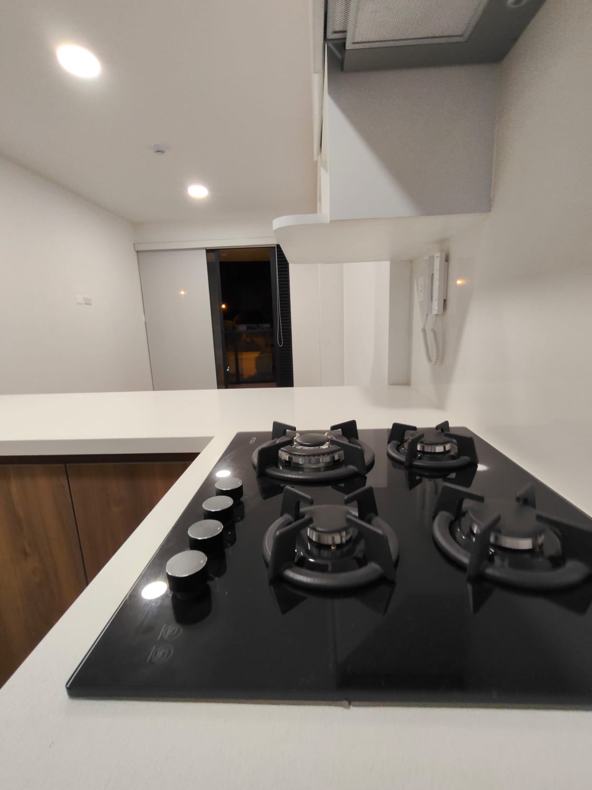 BARRANCO:Alquilo idepartamento de ESTRENO de 42 m2 con 1 dormitorio frente a PARQUE